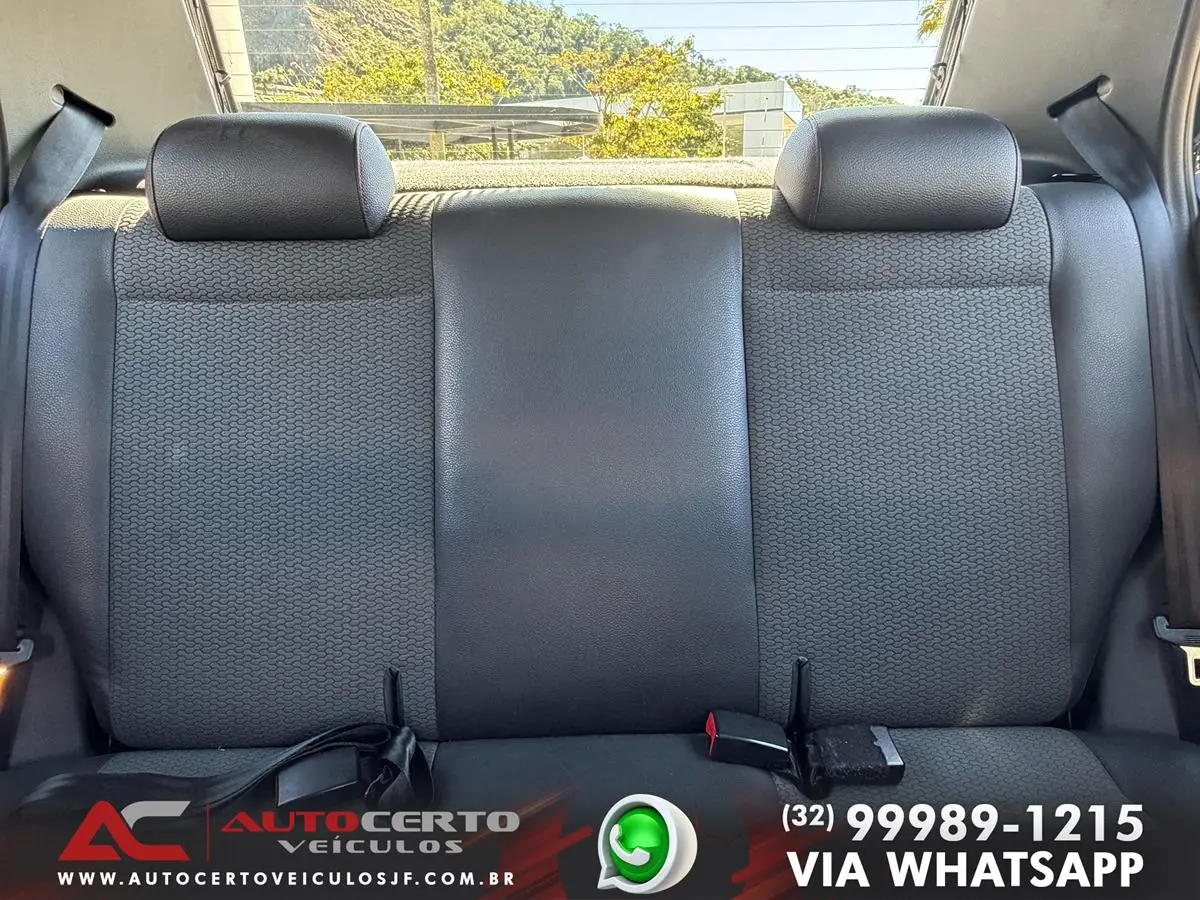 volkswagen-fox-rock-in-rio-1-6-mi-total-flex-8v-5p-2016-271760-10-lg